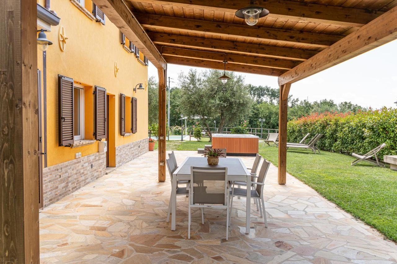 Montenovo Country House Ostra Vetere Exteriör bild