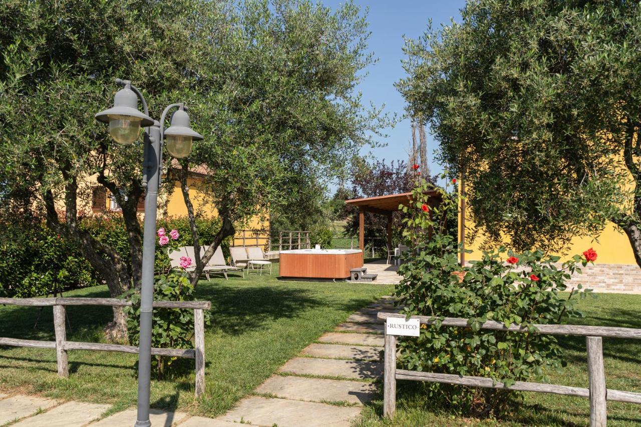 Montenovo Country House Ostra Vetere Exteriör bild