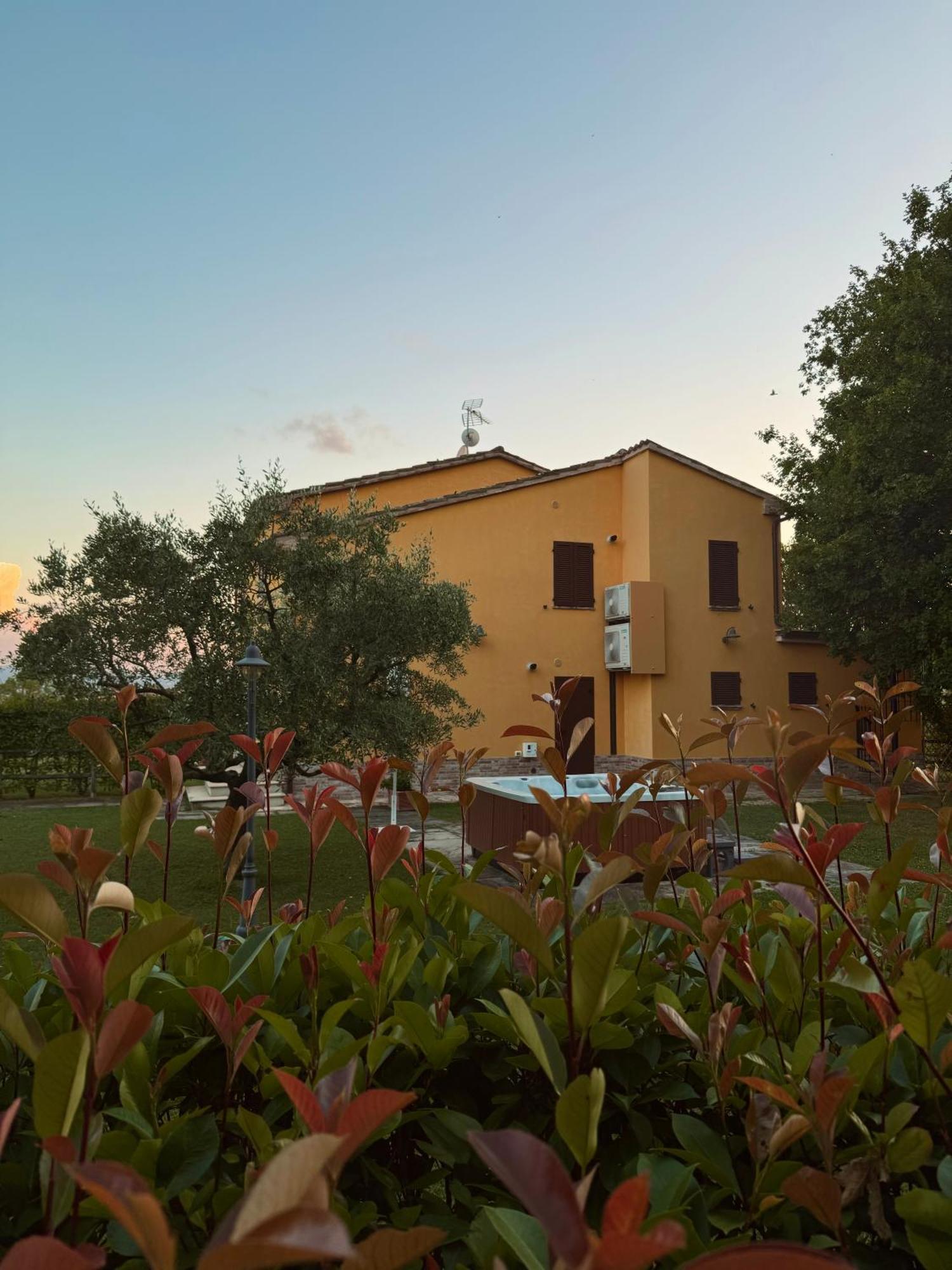 Montenovo Country House Ostra Vetere Exteriör bild